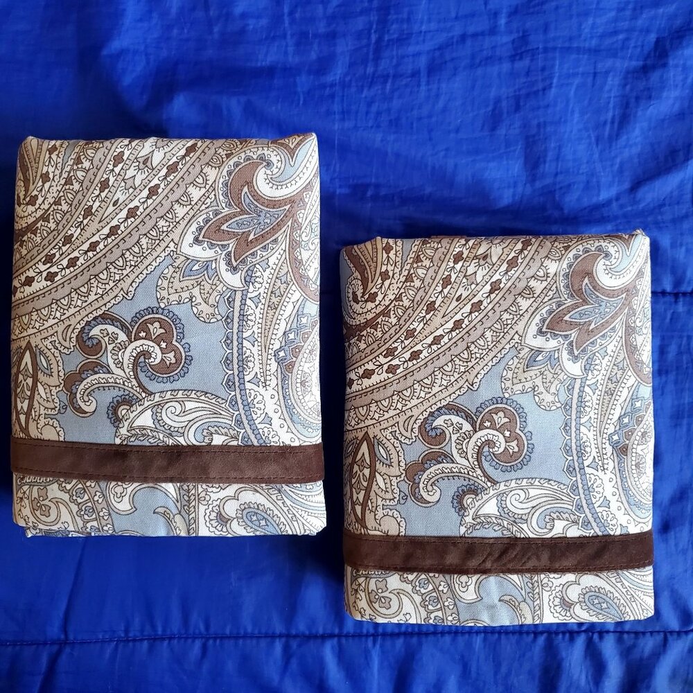 2 NWOT Biltmore Pillow Shams King 100% Cotton Top Blue, Brown Damask Velvet Trim